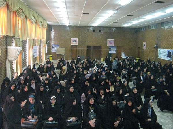 برگزاری همایش متمرکزآموزشی بانوان حج گزارسال93 استان کرمانشاه
